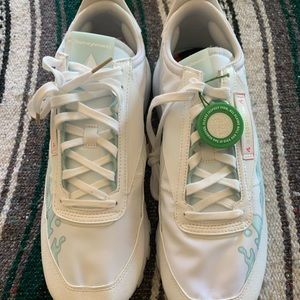 Reebok Classic Leather Legacy Hot Ones